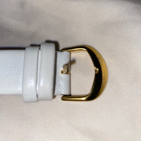 Betsey Johnson wristwatch - Picture 6 of 10